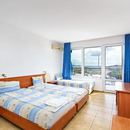 Ξενοδοχείο Complex Duni 3*