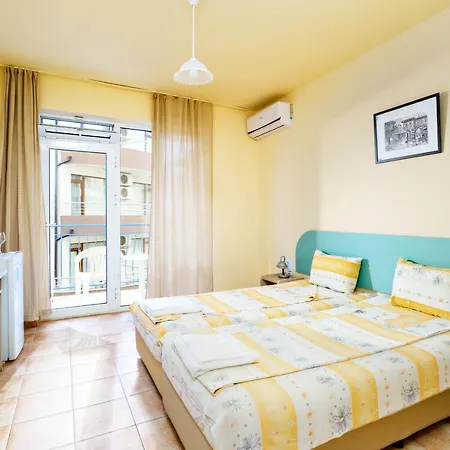 فندق Complex Duni 3*