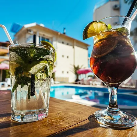 Ξενοδοχείο Complex Duni 3*