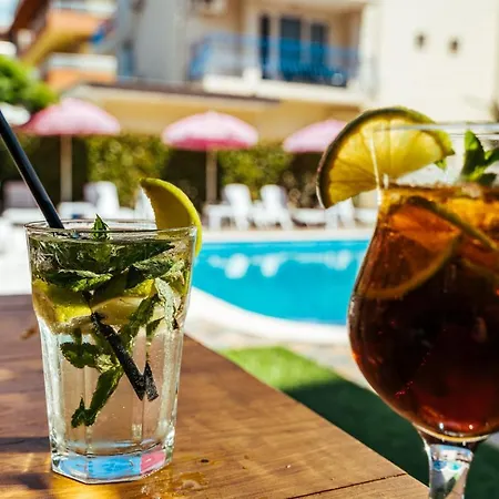 فندق Complex Duni 3*